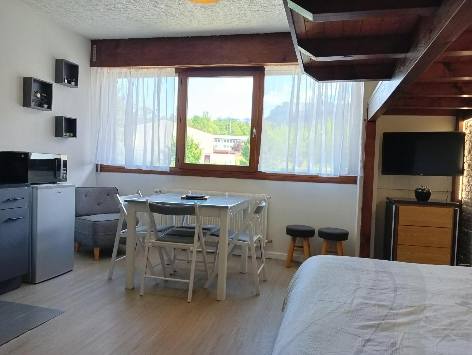 Studio 26m2 proche du lac Annecy Esterno foto